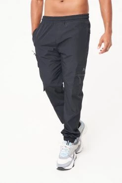 AW21 Canis Cargo Jogger - Black