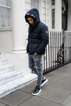 AW21 JACKETS & COATS Kavan Jacket - Black