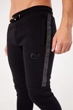 AW20 JOGGERS Arcos Jogger - Iridescent - Black
